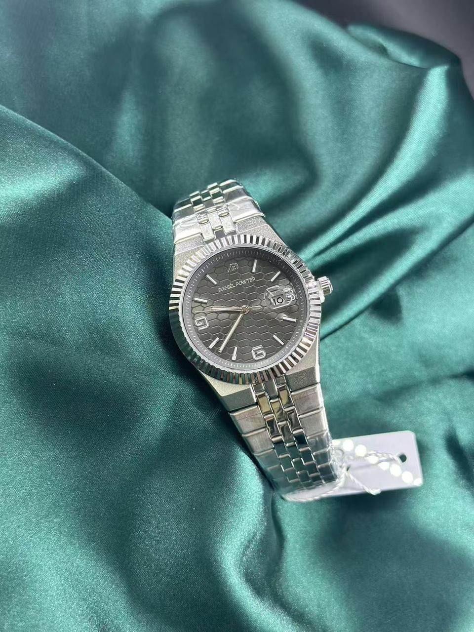 DP Fluted Bezel Stainless Steel Luxury Watch