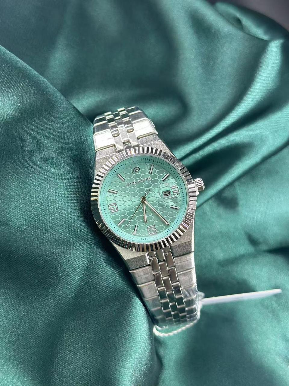 DP Fluted Bezel Stainless Steel Luxury Watch