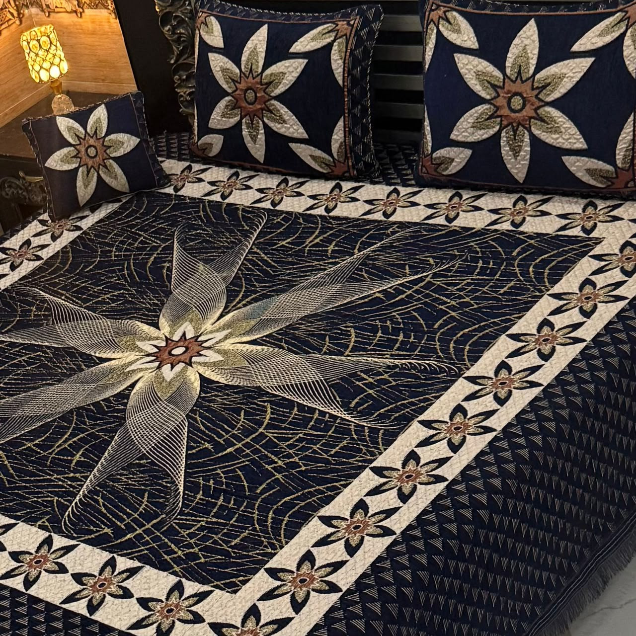 Velvet Jacquard Bedsheet Set (4PC) – King Size
