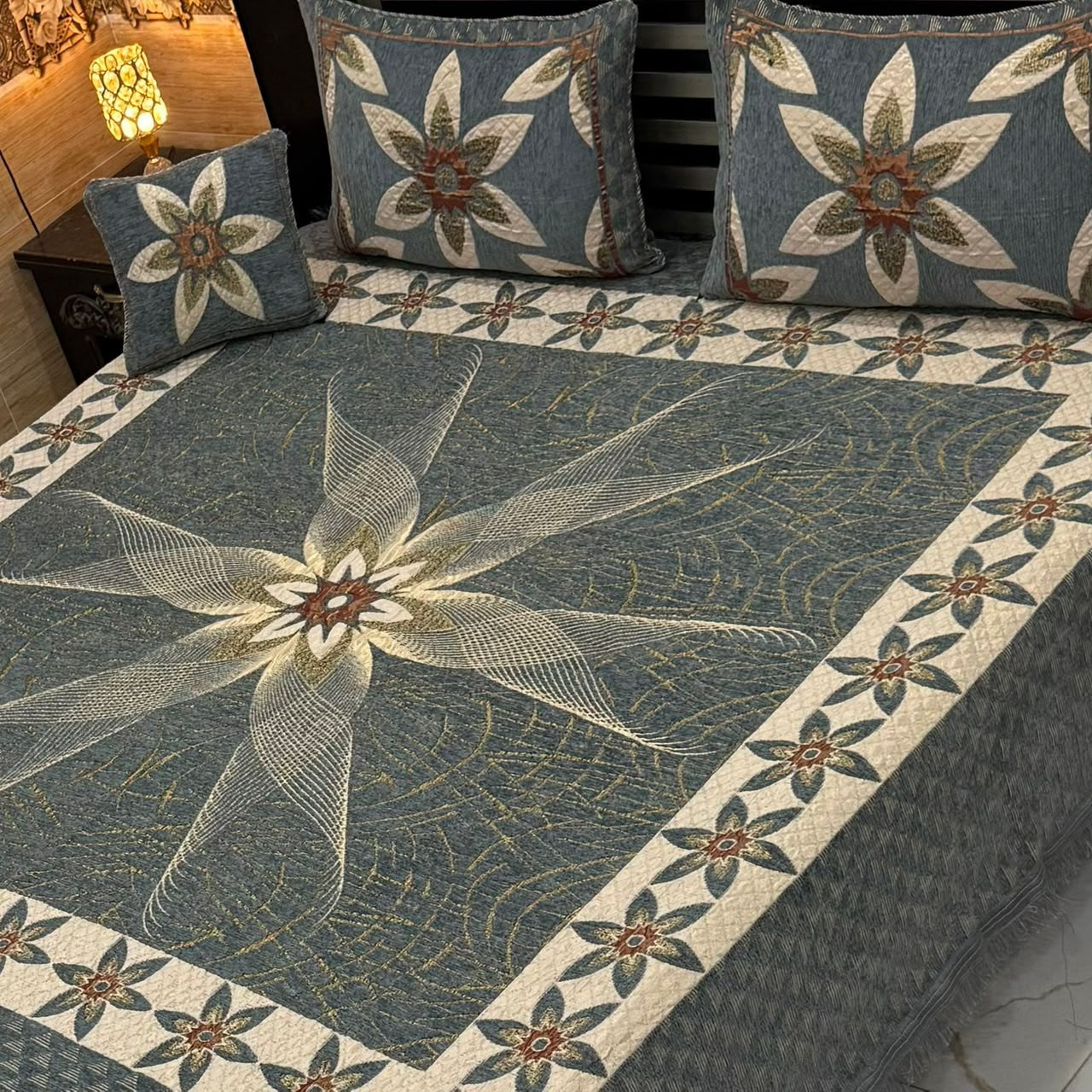 Velvet Jacquard Bedsheet Set (4PC) – King Size